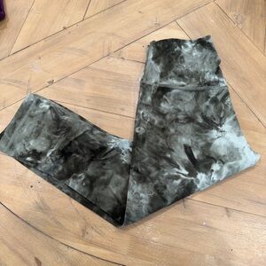 Lululemon Align Leggings Crop size 8 Green Tie-Dye